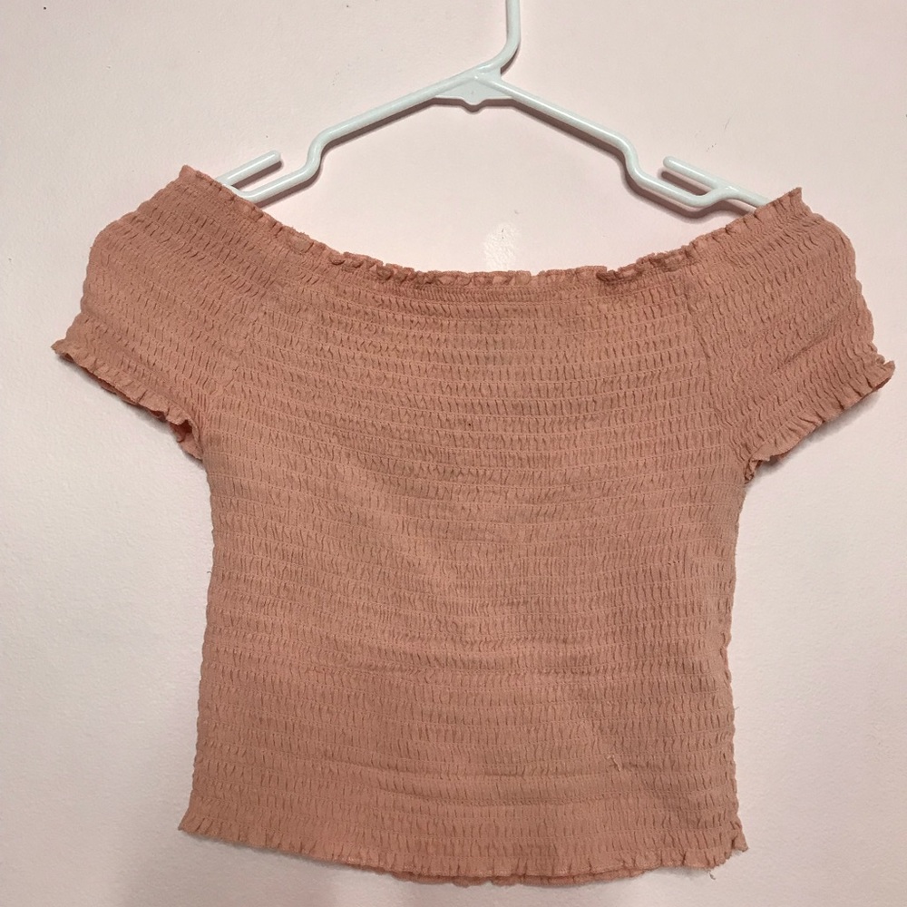 Light pink cropped top! - Picture 2 of 2